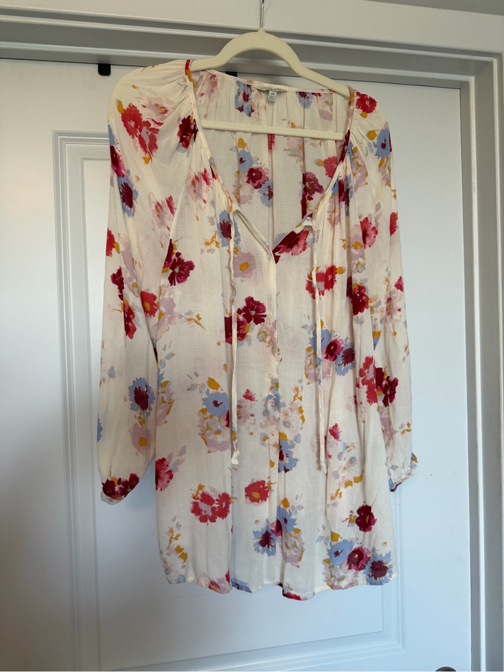 Lucky Brand 2X Ivory Floral Peasant Blouse Boho Tie Neck
